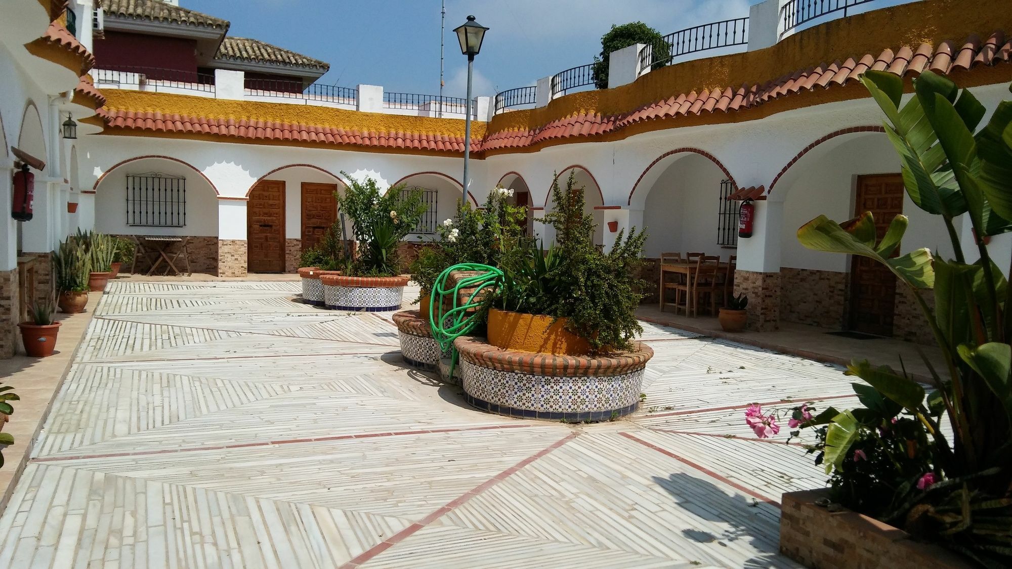 Hostal Mini Golf لوس كانيوس دي ميكا المظهر الخارجي الصورة